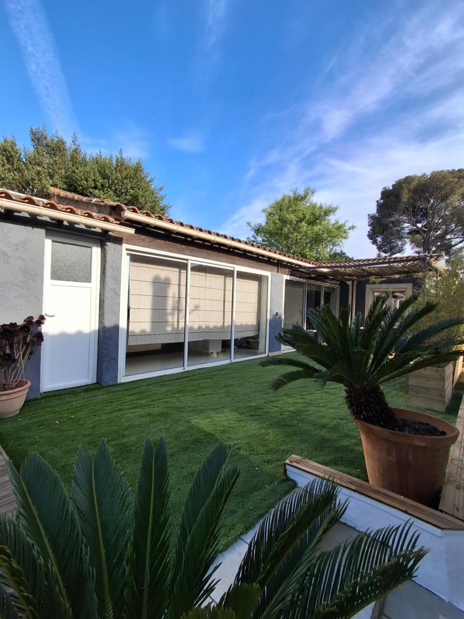 Maison Independante Avec Piscine Privative Pres De La Mer La Garde  Buitenkant foto